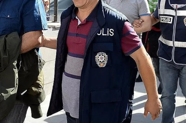 Denizli'de FETÖ operasyonu: 2 kişi tutuklandı