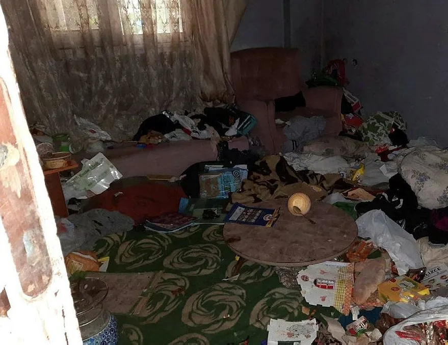 Çöp ev görenleri şaşkına çevirdi!