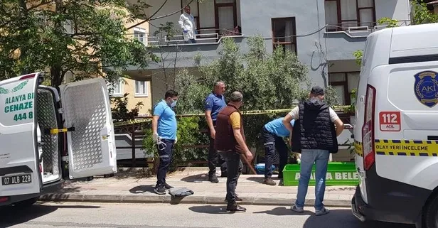 Antalya'da evlat vahşetinde gelişme! Annesini öldürüp cesedi elbise dolabına koydu: İfadesi kan dondurdu!