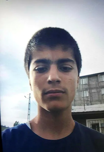 17lik-ismail-6-gundur-kayipti-polis-10-dakikada-buldu-1592230635214.jpg 17'lik İsmail 6 gündür kayıptı! Polis 10 dakikada buldu-3