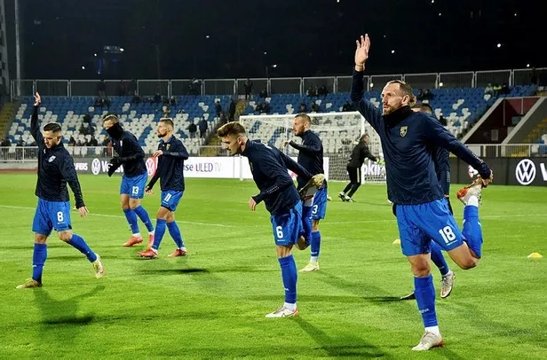 vedat-muric-fenerbahce-yolunda-1637358242334.jpeg Vedat Muriç Fenerbahçe yolunda!-3