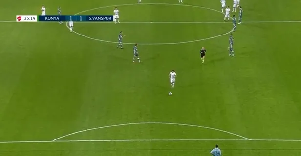 Konyaspor-Vanspor maçında sportmenlik örneği! Konyaspor kalesini gole açtı
