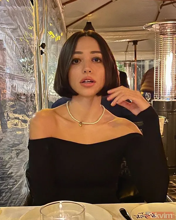 Zeynep Bastık’tan yatak paylaşımı! Kıyafeti ayrı pozları ayrı konuşuldu: “Bugün de donuyla...” 3 milyon TL zarar etmişti... - 9