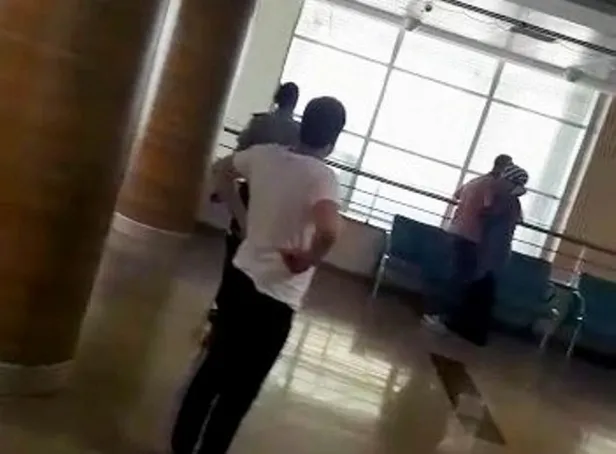 Sözlüsüne kızdı, hastanede rehin aldı... O anlar kamerada-3
