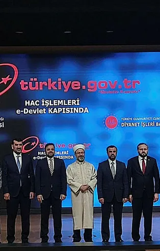 Diyanet İşleri Başkanlığı resmen duyurdu! Hac işlemleri de artık e-Devlet'te