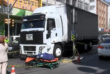 Dev kamyon altına aldı!