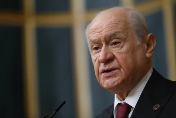 son-dakika-devlet-bahceliden-mhp-grup-toplantisinda-onemli-aciklamalar-egede-hakkimizi-yedirmeyiz-gozlerini-oy-1664873754975.jpg SON DAKİKA: Devlet Bahçeli'den MHP grup toplantısında önemli açıklamalar: Ege'de hakkımızı yedirmeyiz gözlerini oyarız! Kılıçdaroğlu'na sert DNA sözleri-7