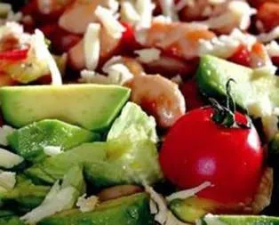 Avokadolu Barbunya Salatası