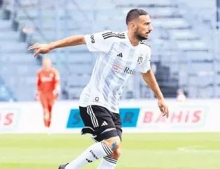 Başakşehir Onur’un peşinde