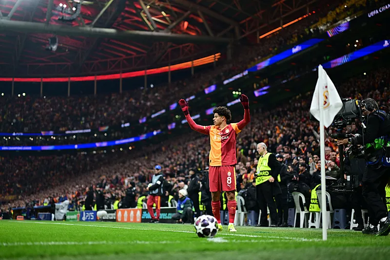 Borussia Dortmund'un yıldızı Galatasaray'a! Transferin gözdesi Ramy Bensebaini - 2