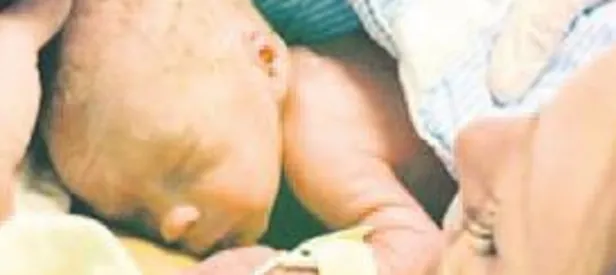 Canlı donörden rahim nakli