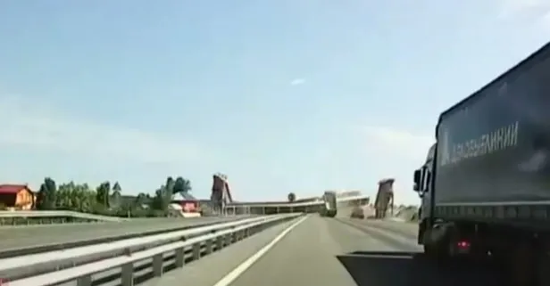 Damperi zamansız açılan kamyon üst geçidi yıktı!