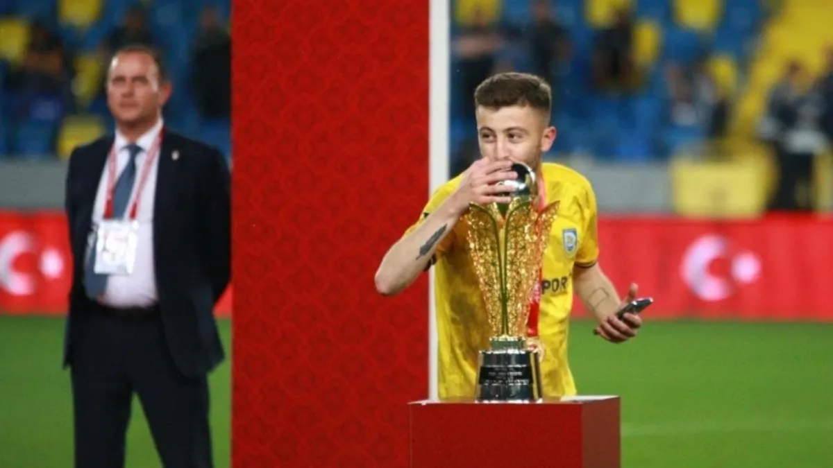 Kocaeli'de silahlı saldırı: Futbolcu Uğurcan Bekçi ağır yaralandı