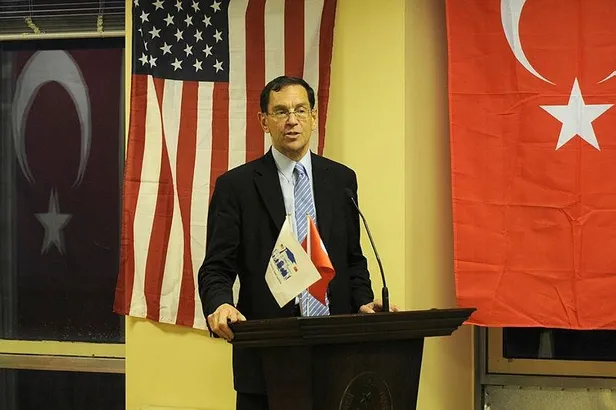 ABD'li anayasa hukukçusu Bruce Fein'den Biden'ın 24 Nisan kararına sert tepki: ABD'lilerin haberi bile yok!-2