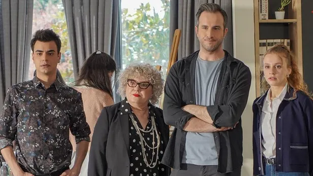 Tırnaklarıyla kazıdı ama olmadı Star TV fişini çekti! Krizlerin dizisi Menajerimi Ara finale yürüyor izleyici yasta-2