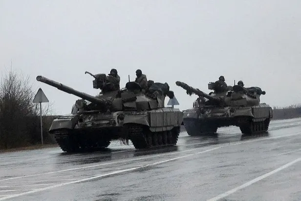 son-dakika-rusya-ukraynaya-saldiriyor-putin-bu-adimi-atmaya-bizi-zorladilar-dunya-ekonomisine-zarar-vermeyeceg-1645722523642.jpeg Son dakika: Rusya, Ukrayna'ya saldırıyor! Putin: "Bu adımı atmaya bizi zorladılar, dünya ekonomisine zarar vermeyeceğiz"-5