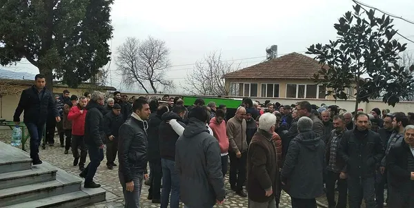Çiçek Taksi'nin sevilen oyuncusu son yolculuğuna uğurlandı-2