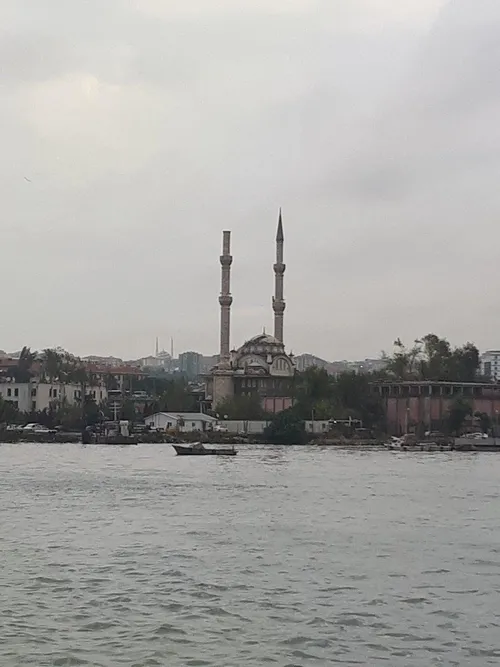 Küçükçekmece'de caminin minaresi yıkıldı-2