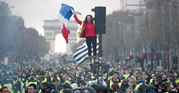 Fransa’da sarı yelekliler gösterilerin 20. haftasında sokaklarda