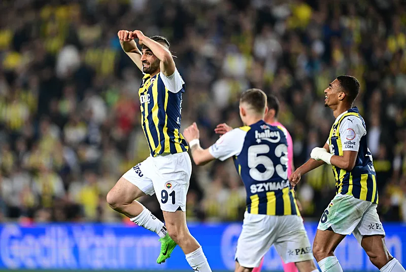 Fenerbahçe'den Galatasaray'a transfer şoku! Tüm plan iptal - 12