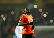 Başakşehirin yıldızı Demba Badan Fransız gazeteciye ayar: Bazen televizyonu kapatman ve...