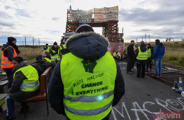 Paris'teki son gösterilerin faturası ağır oldu - 22