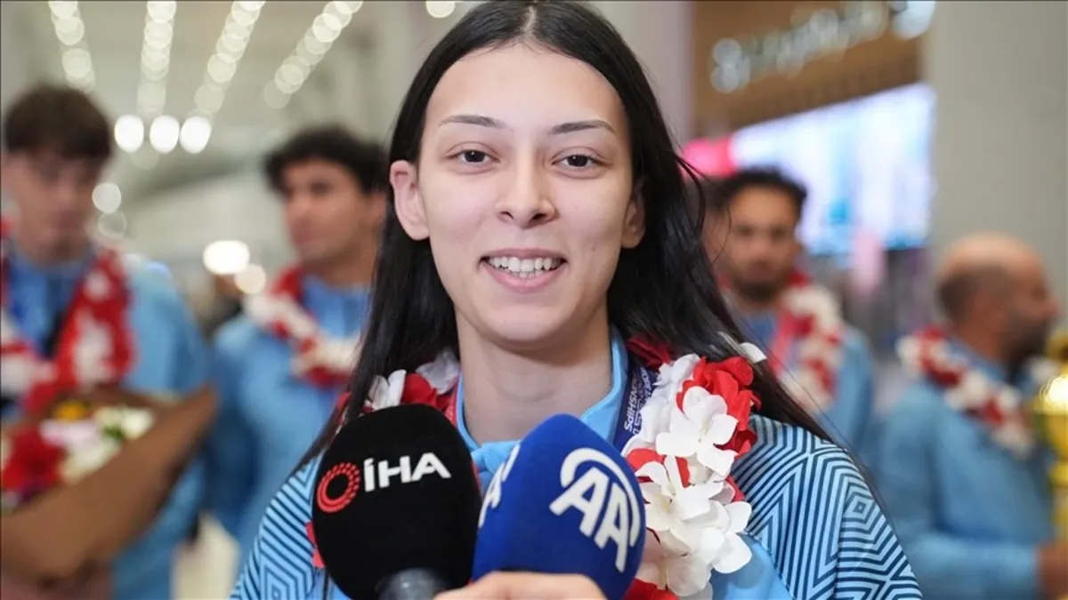 Elif Sude'den gümüş madalya