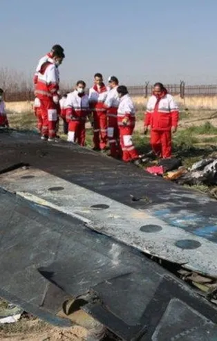 Kanada: Uçağı füze düşürdü