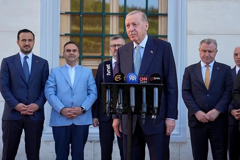 baskan-erdogandan-bayram-namazi-sonrasi-islam-dunyasina-cagri-netanyahu-denen-zalim-gereken-dersi-alacak-1779862047806.jpeg Başkan Erdoğan'dan bayram namazı sonrası İslam dünyasına çağrı: Netanyahu denen zalim gereken dersi alacak-4