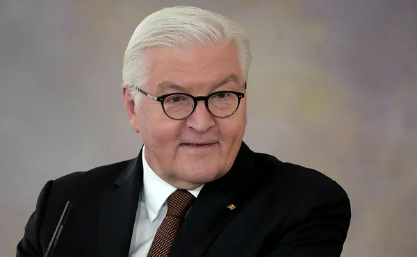 almanyada-cumhurbaskanligi-secimi-steinmeiere-kesin-gozuyle-bakiliyor-1644568244212.jpg Almanya'da cumhurbaşkanlığı seçimi! Steinmeier'e kesin gözüyle bakılıyor...-5