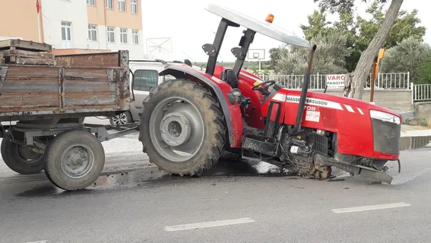 Çanakkale'de can pazarı! Traktörle işçi minibüsü çarpıştı: 2'si ağır 17 kişi yaralandı-2