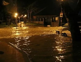 Altyapı yetmeyince İzmir’i yine sel vurdu