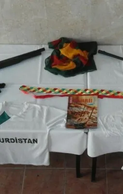 PKK'lının evinde FETÖ dergisi