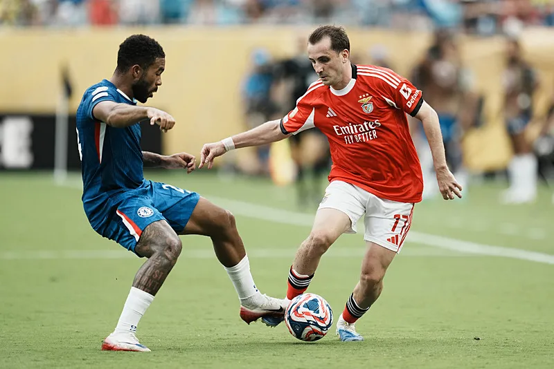 Beşiktaş'tan 3 bomba! Fenerbahçe isteyip alamamıştı - 6