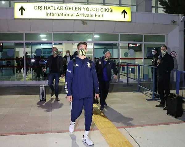 Fenerbahçe Teknik Direktörü Erol Bulut Denizli maçında oyun anlayışında değişikliğe gidiyor-6