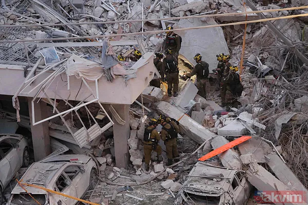 İsrail kentleri alev alev! Balistik ve hipersonikler Demir Kubbe'yi kevgir etti... Füze yağmuru Mersin'den bile görüntülendi - 49