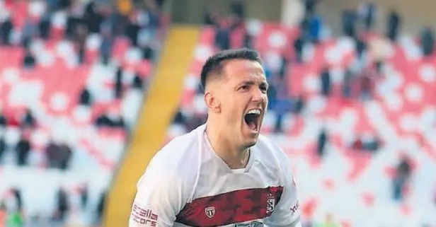 Manaj’la ilk temas! Menajerler aracılığıyla Trabzonspor’a önerildi