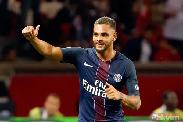 Layvın Kurzawa Kimdir? Layvin Kurzawa, 4 Eylül 1992 Tarihinde Fransa'da Dünyaya Geldi. Futbola 1996 Senesinde Stade Raphaëlois Altyapısında Başlayan Kurzawa,...