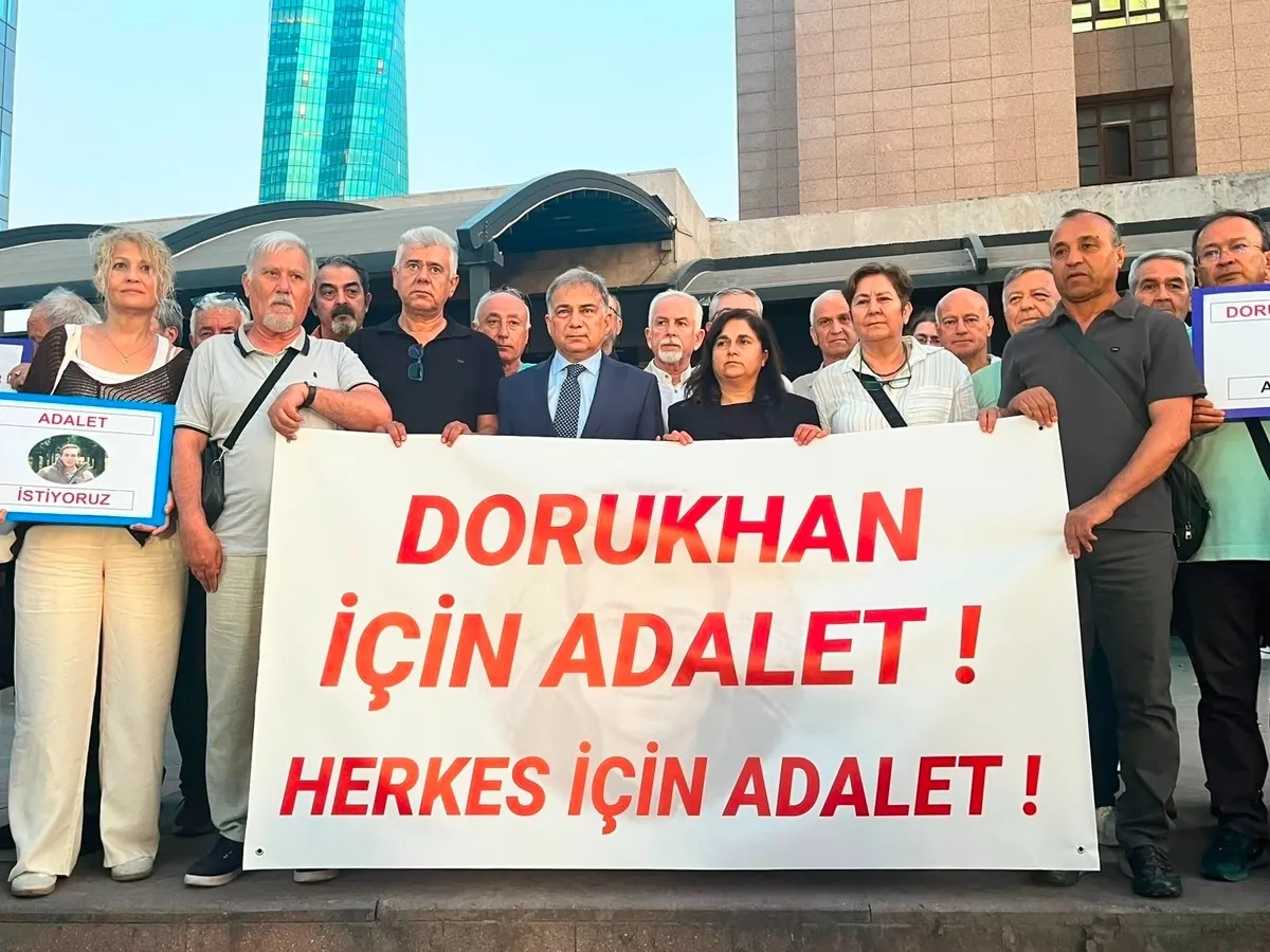 dorukhan-buyukisik-davasinda-son-firari-de-tutuklandi-26-suphelinin-tamami-cezaevinde-1781184377186.jpeg Dorukhan Büyükışık davasında son firari de tutuklandı: 26 şüphelinin tamamı cezaevinde-3