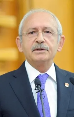 İstifa et Kılıçdaroğlu!