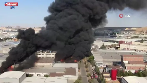 Gaziantep’te geri dönüşüm tesisinde yangın çıktı!