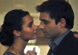 Hasret, Murat ve Levent arasında kalıyor