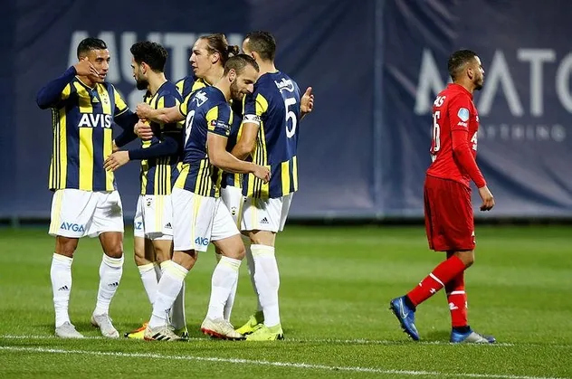 Fenerbahçe galibiyetle noktaladı | Fenerbahçe 3 - 2 AZ Alkmaar