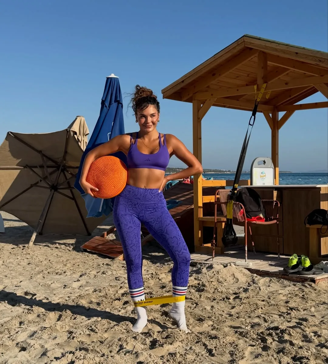 ebru-sahin-ve-cedi-osmanin-spor-paylasimi-begeni-topladi-1785842667037.jpg Ebru Şahin ve Cedi Osman'ın spor paylaşımı beğeni topladı!-4
