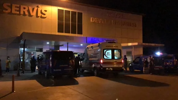 sakaryada-cikan-kardes-kavgasinda-yegen-bacaklarindan-vuruldu-1627591753015.jpg Sakarya'da çıkan kardeş kavgasında yeğen bacaklarından vuruldu-1