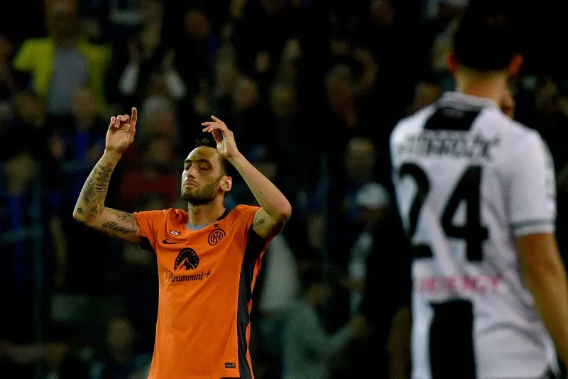 Hakan Çalhanoğlu'dan bir Galatasaray açıklaması daha! - 6