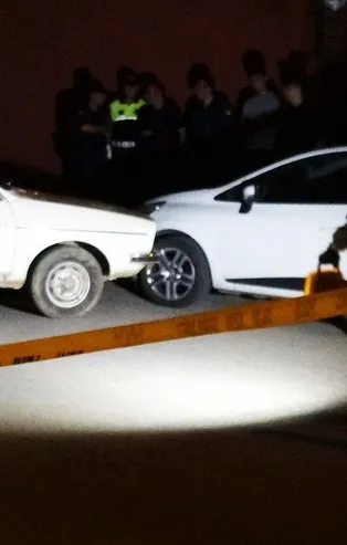 Mersin'de şikayet edilen şahıs dehşet saçtı! Otomobile kurşun yağdırdı