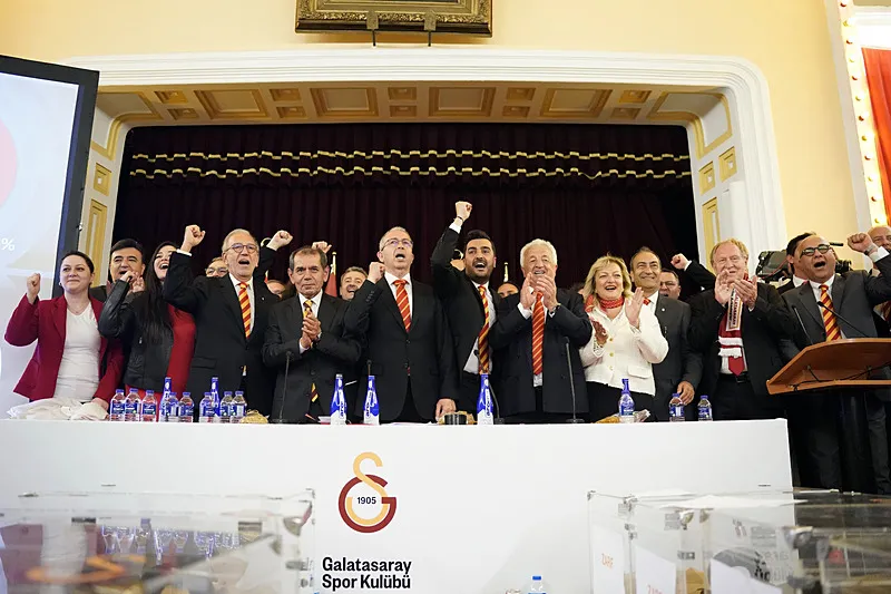 Transfer resmen açıklandı: Ligue 1'in yıldızı Galatasaray'a! Icardi'nin partneri olacak - 16