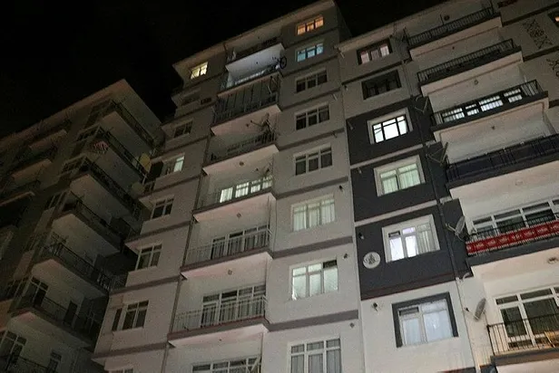 ankarada-eski-esi-meltem-layikeri-once-silahla-vurup-sonra-bicaklayan-sahis-tutuklandi-1635863927817.jpeg Ankara'da eski eşi Meltem Layıker'i önce silahla vurup sonra bıçaklayan şahıs tutuklandı!-1