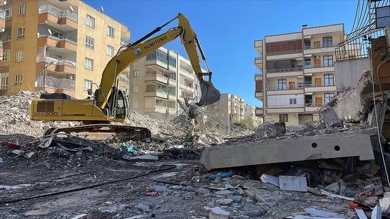 6 Şubat depremlerinde yıkılan binaların sorumluları hakkında açılan davalarda ilk karar Şanlıurfa'da çıktı: 18 yıl 1 ay 15 gün hapis-4